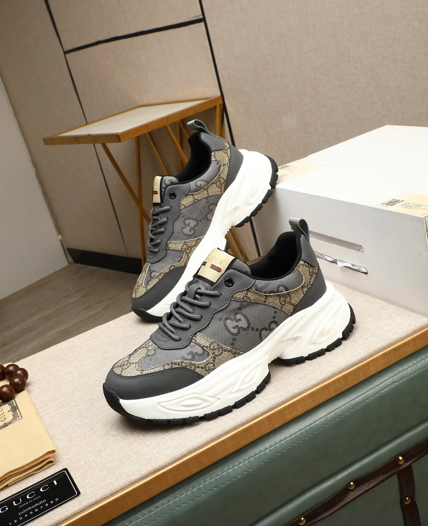 Men's men's shoes💰460 GUCCI🔍🔍2025 latest model Available at the counter at the same time, original calfskin imported from Italy, genuine leather lining, (high-end, extravagant, and classy) with exquisite workmanship, soles: original soles specially provided by the original factory, ⚠Exclusive double-layer movable molded soles are super comfortable⚠, real photos🎬The real ones are better🔍🔍"High quality·Follow the order" code number 39-44 (38 45 46 customized)